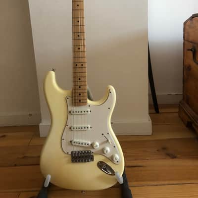 Fender Stratocaster 2007 - Vintage white image 16
