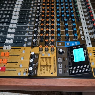 TASCAM Model 24 Multitrack Recorder / Mixer / USB Interface 2018 - Present Black with Wood Cheeks image 4