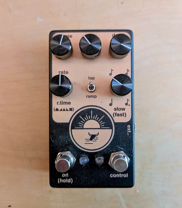 NativeAudio Rising Sun 2021 - Gold / Black