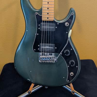 Vintage 80's USA made Peavey Patriot w/ Super Ferrite Pickups & Original Case – Metallic Green - MIA image 2