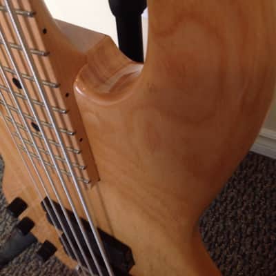 G&L L5500 5 string bass guitar, lefty image 5