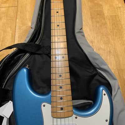 Squier Standard Fat Stratocaster Maple Fretboard 1998 MIM - Lake Placid Blue image 5