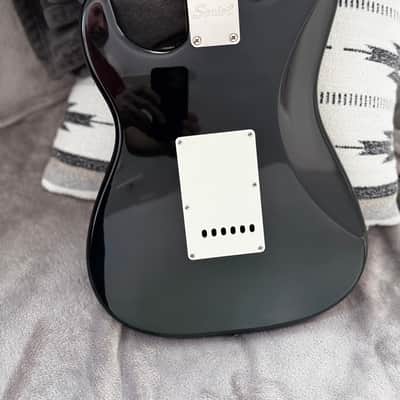 Squier Classic Vibe '70s Stratocaster with Laurel Fretboard 2019 - Present - Black image 5