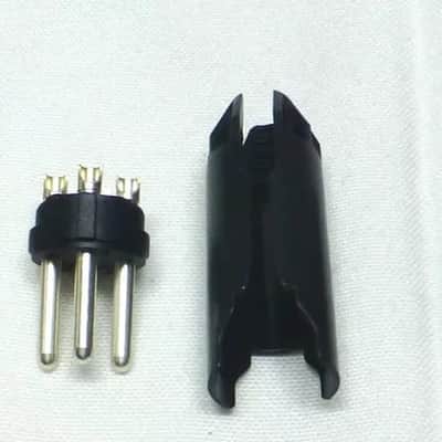(2) Two Original NEUTRIK NC3MXX Male 3 Pin XLR Cable Connector image 3