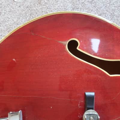 Vintage 1966 Vox Cougar V214 Bass Guitar Cherry Red Very Clean With Case 6/7 Condition Lots Of Finish Checking image 8