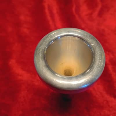 Olds 1* trombone mouthpiece. Excellent condition. Original mouthpiece for professional level Olds horns image 4