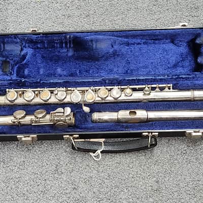 Armstrong Flute model 104 USA made with case for parts and repair image 5