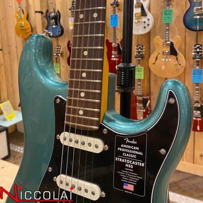Fender American Professional Classic Stratocaster HSS, Rosewood Fingerboard, Faded Sherwood Green Metallic image 8
