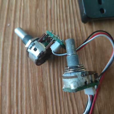 Ibanez SRH Bass Preamp 4 String image 6
