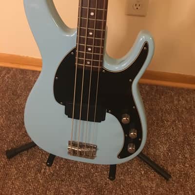 Peavey Forum - Powder Blue image 3