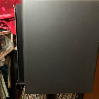 Quested S8 - Black image 2
