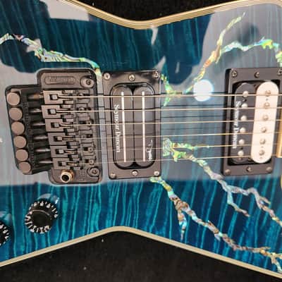 Washburn Boogiebolt Custom Boogie Street guitar with OHSC  Dime Dimebag BSG1 2005 - Blue quilt with abalone lightning bolt inlay image 13