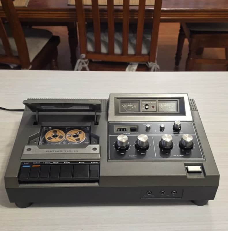 VINTAGE TECHNICS CASSETTE/TAPE DECK TOP LOADING/MADE IN JAPAN image 1