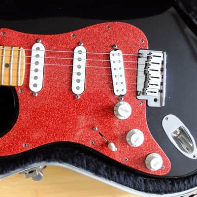 Fender American Standard Stratocaster Left-Handed with Maple Fretboard 1995 - 2000 - Black image 5