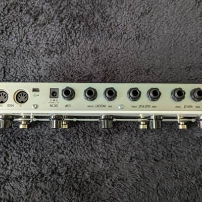 TC Electronic Plethora X5 TonePrint Multi-Effects Pedalboard 2020 - Present - White image 4
