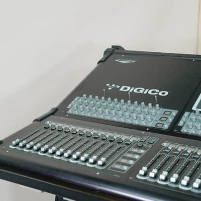 DiGiCo SD10 Digital Mixing Console w/ Waves Card, ST Optical & Road Case CG00Q7W *ASK FOR SHIPPING* image 5