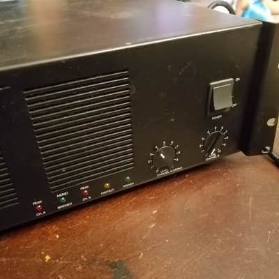 SoundTech PL802 3U Power Amplifier rack mount 800W 800 watt bridged or 400W stereo into 8 Ohms 2000s image 8
