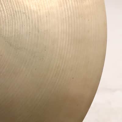 Zildjian A. Avedis 18" Thin Crash Cymbal Vintage 1960's 1,345g's image 4