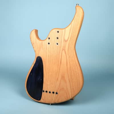 The Bass Company (TBC) AP500M 5 String Bass Body image 18
