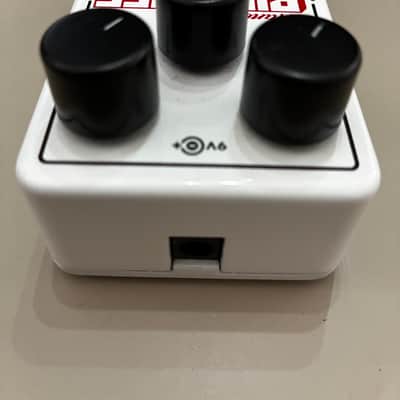 Electro-Harmonix Nano Big Muff Pi Distortion / Sustainer 2013 - Present - White / Black / Red image 6