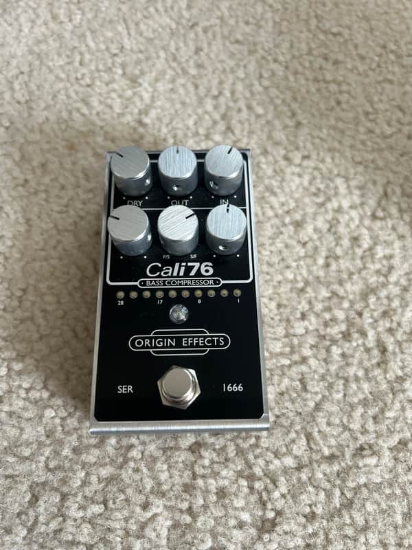 Origin Effects Cali76 Bass Compressor