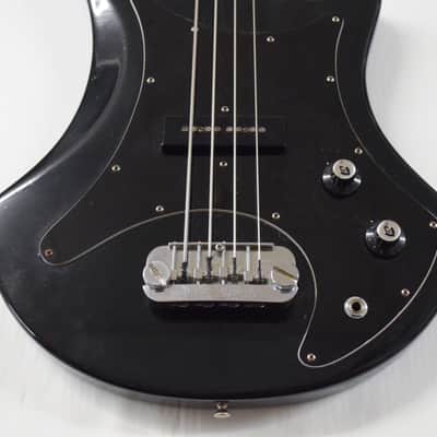 Guild B-301F Fretless Bass 1977 - Black image 2