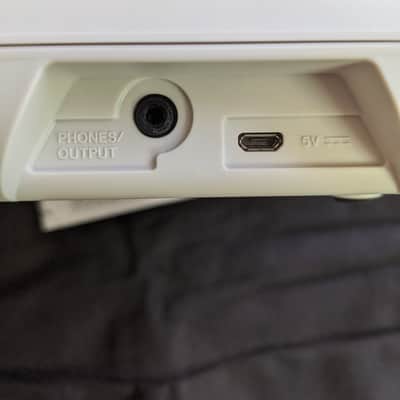Yamaha Remie PSS-E30 37-Key Mini Keyboard 2020 - Present - White image 4