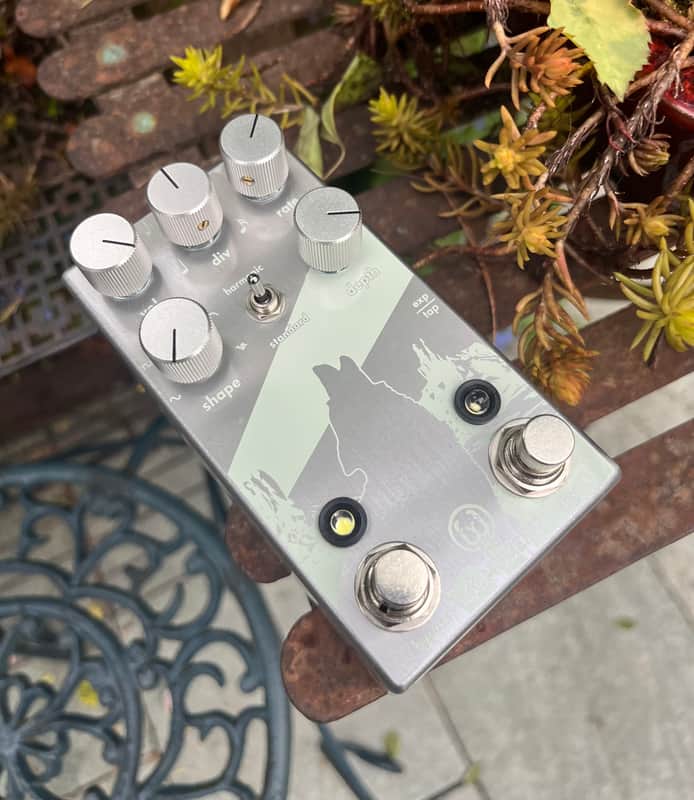 Walrus Audio Monument