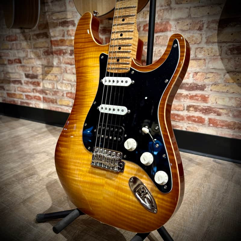 LsL Instruments Saticoy Deluxe Flame Top - Faded Ice Tea Burst Brown