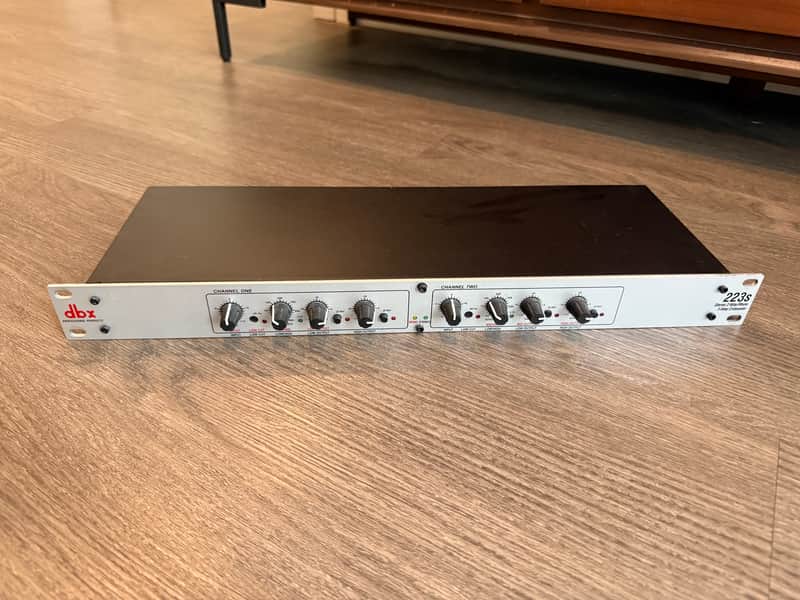 dbx 223s Stereo 2-Way/Mono 3-Way Crossover 2010s - Silver image 1
