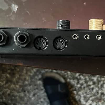 Synthstrom Audible Deluge 64-Voice Desktop Synthesizer with OLED Display 2022 - Present - Black image 3