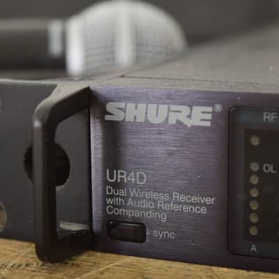 Shure UR4D Dual Wireless Receiver L3 Band w/ UR2 Handheld (church owned) CG00F2V image 5