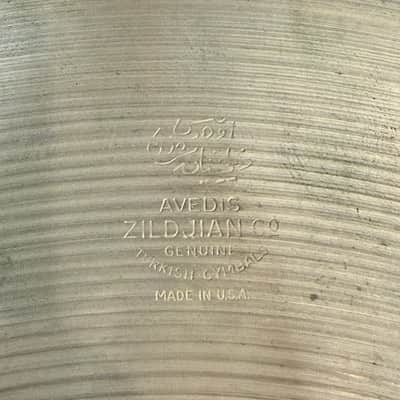 Used Zildjian Avedis 22" Thin Crash image 3