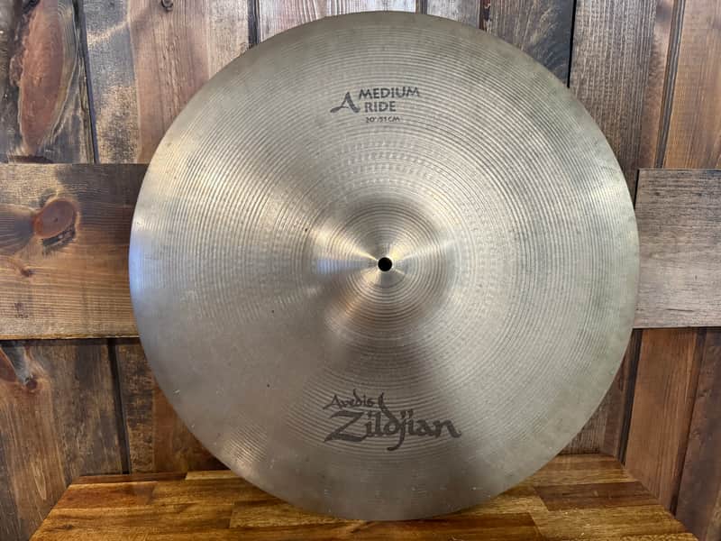 Zildjian 20" A Series Medium Ride Cymbal image 1