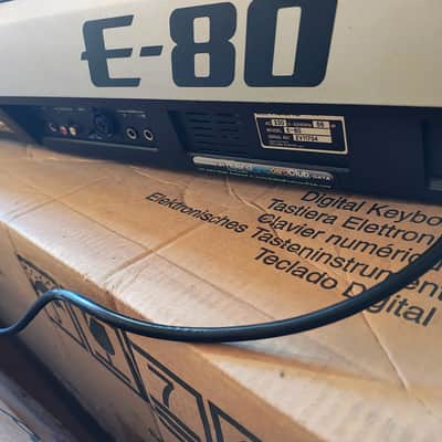 Roland E80 image 5