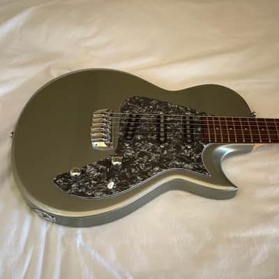 2009 Taylor SB1 Classic Single Coil SSS Electric Guitar - Silver - Made in USA - Free Pro Setup image 2