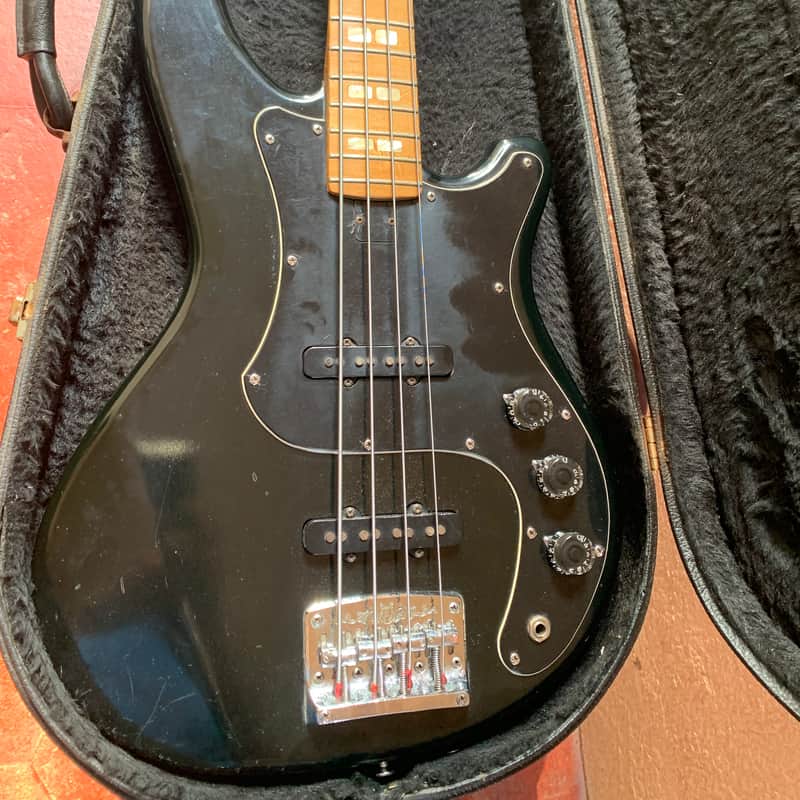 1977 Yamaha SuperBass 700 Black