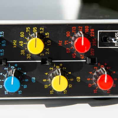 vintage stereo set TAB V-376B preamp / Neumann W491A EQ in housing with power supply XLR ! image 7