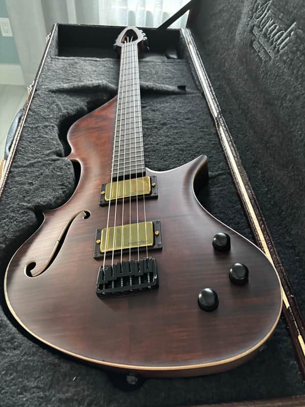 Stradi Baritone 2024 image 1