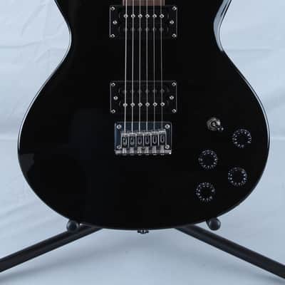 USED Lyon by Washburn LI15 Electric Guitar in black with 2 Humbucking PU Gig Bag image 3
