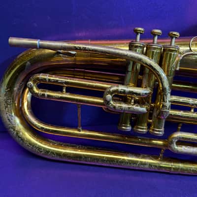 King 1124 Marching Baritone - Lacquer image 2