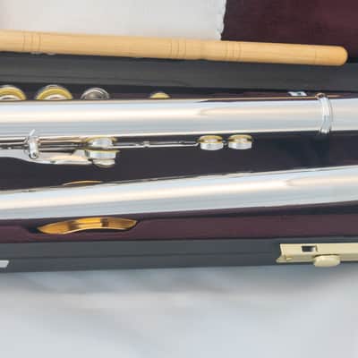 Yamaha YFL-372 Allegro Intermediate Flute *Silver Headjoint *Low-B *Split-E *Cleaned & Serviced image 6