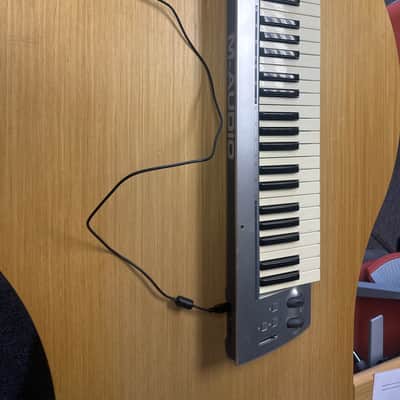 M-Audio KeyRig 49 MIDI Keyboard Controller 2008 - 2012 - Silver image 4