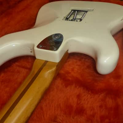 Fender Stratocaster : Re-Fretted w/Case 1975-1976 - Re-Finished in White image 13