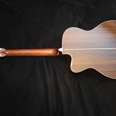 Martin OMC-28E 2016 image 14
