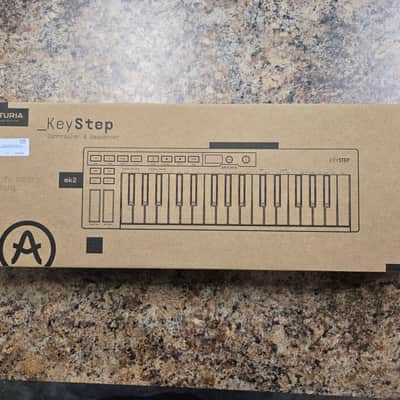 Arturia KeyStep mk2 32-Key MIDI Controller 2026 - Present - White image 3
