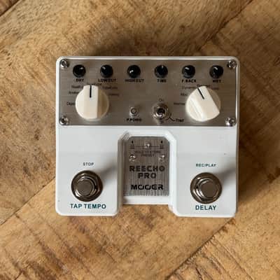 Mooer ReEcho Pro 2015 - White image 1