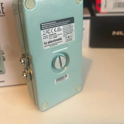 TC Electronic Quintessence Harmonizer 2017 - Present - Turquoise image 3