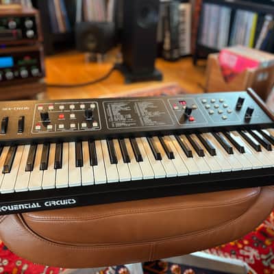 *MINT* Sequential Circuits Six Trak - Vintage 6-Voice 49 Key Analog Polyphonic Synthesizer w/ MIDI