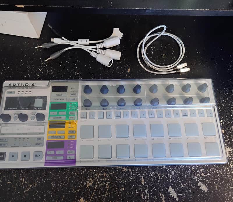 Arturia BeatStep Pro MIDI Controller - White image 1